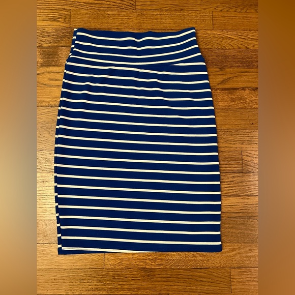 LULAROE Cassie Blue & White Stripe Stretch Pencil Skirt Size S - Picture 1 of 5